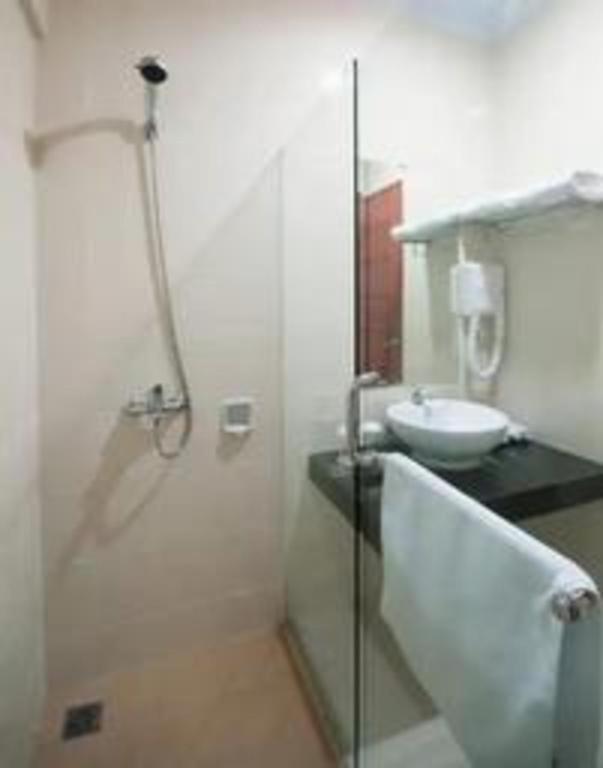Bella Hotel Surabaya Eksteriør billede