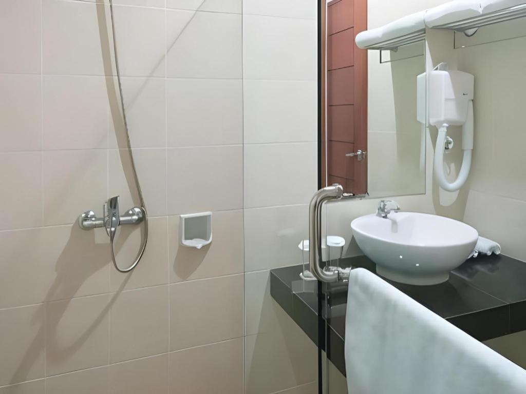 Bella Hotel Surabaya Eksteriør billede