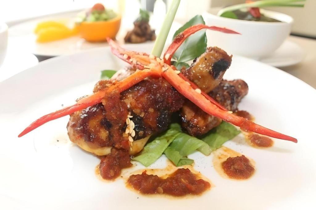 Bella Hotel Surabaya Eksteriør billede