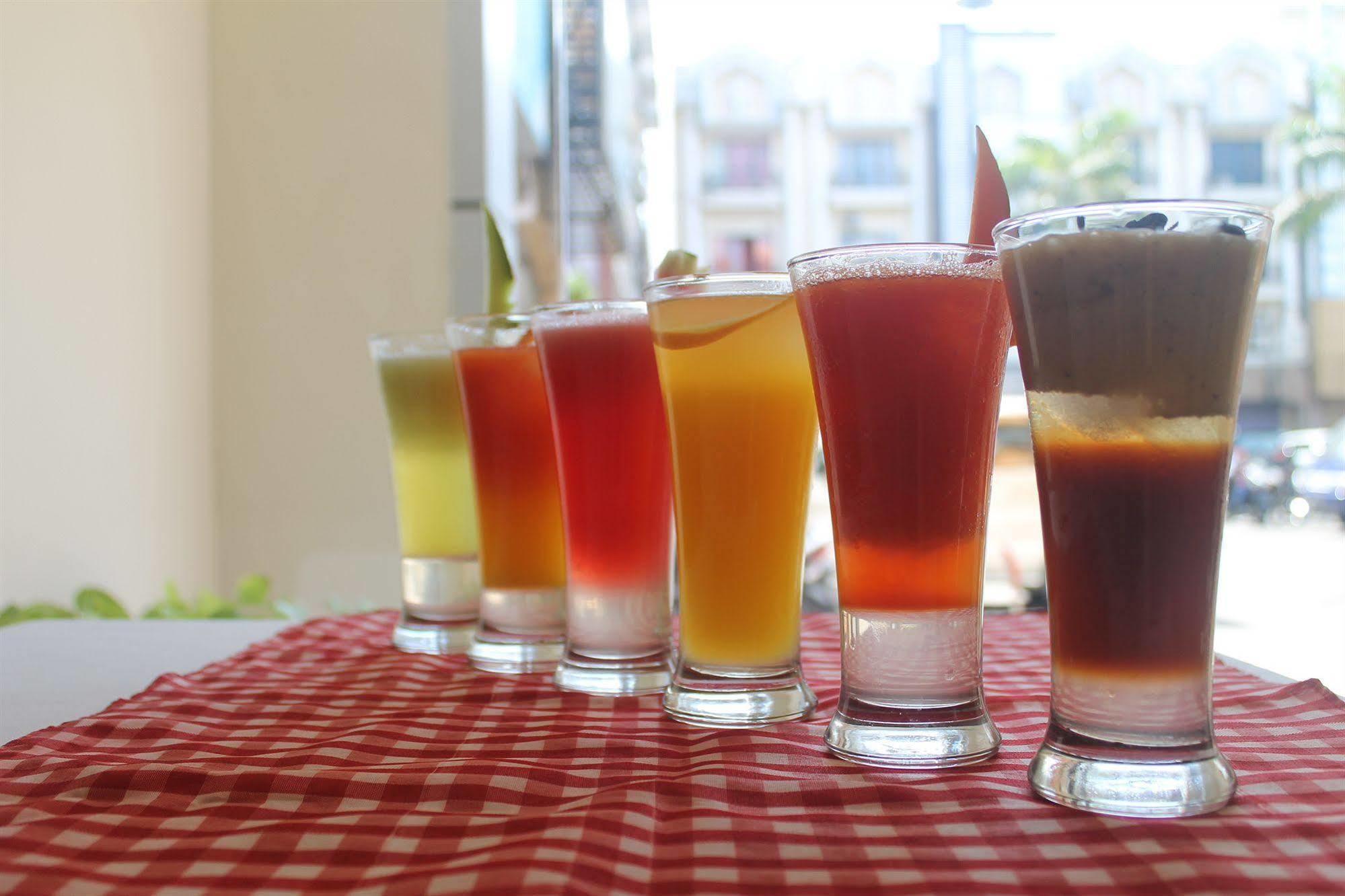 Bella Hotel Surabaya Eksteriør billede